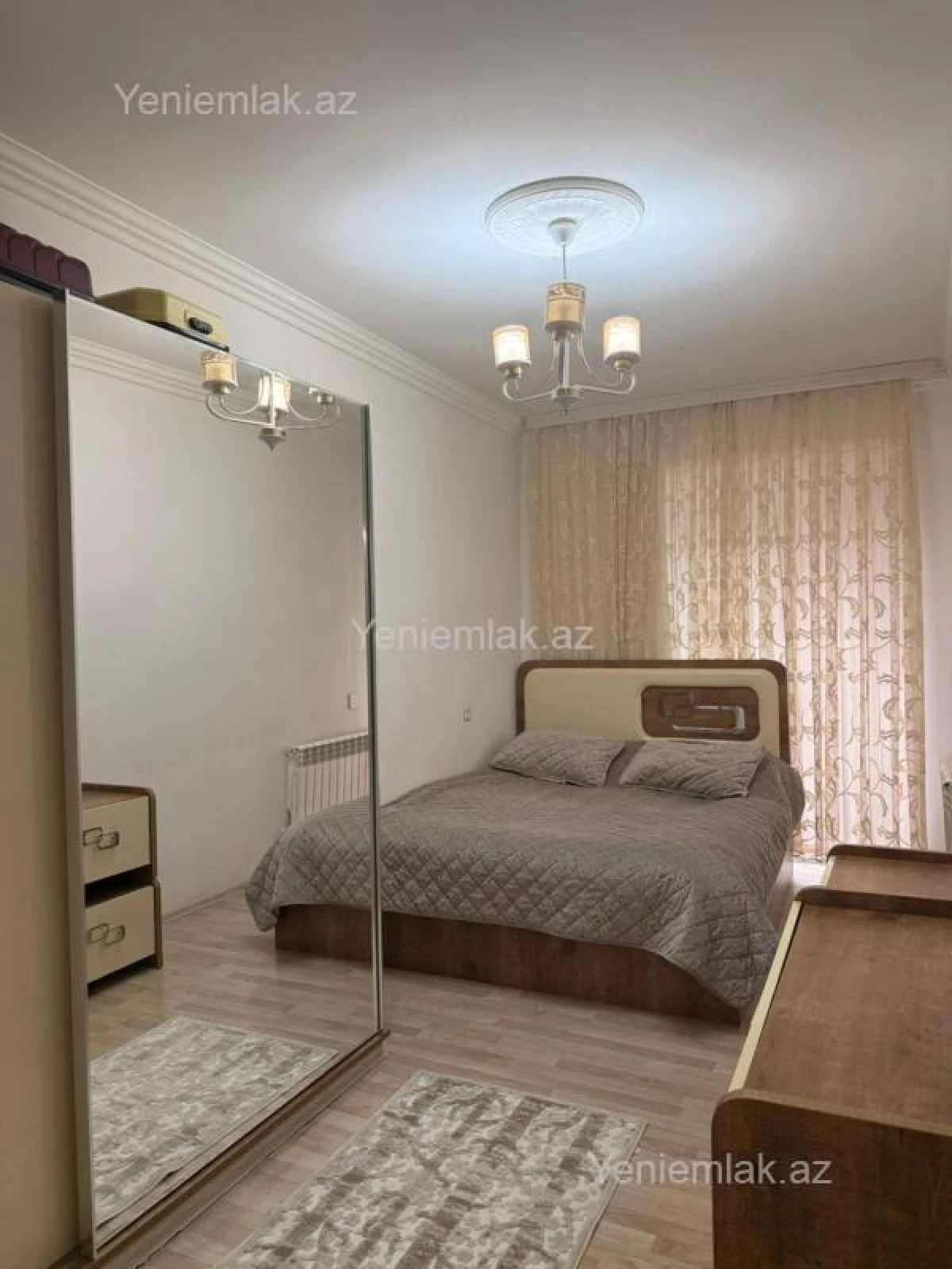 Satılır 3 otaqlı köhnə tikili 70 m²