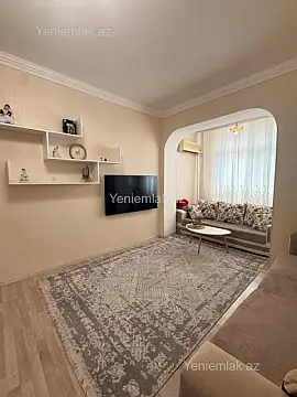 Satılır 3 otaqlı köhnə tikili 70 m²