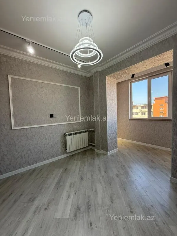 Satılır 4 otaqlı köhnə tikili 80 m²