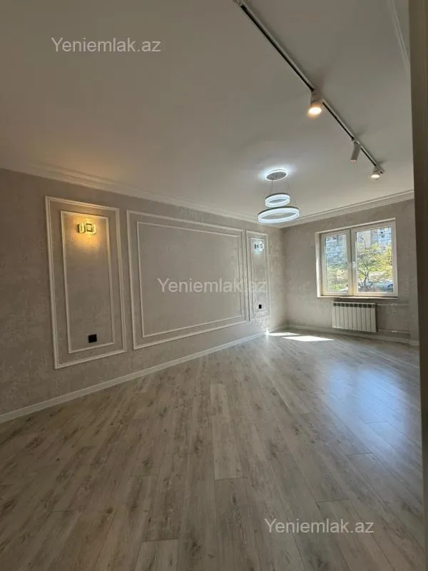 Satılır 4 otaqlı köhnə tikili 80 m²