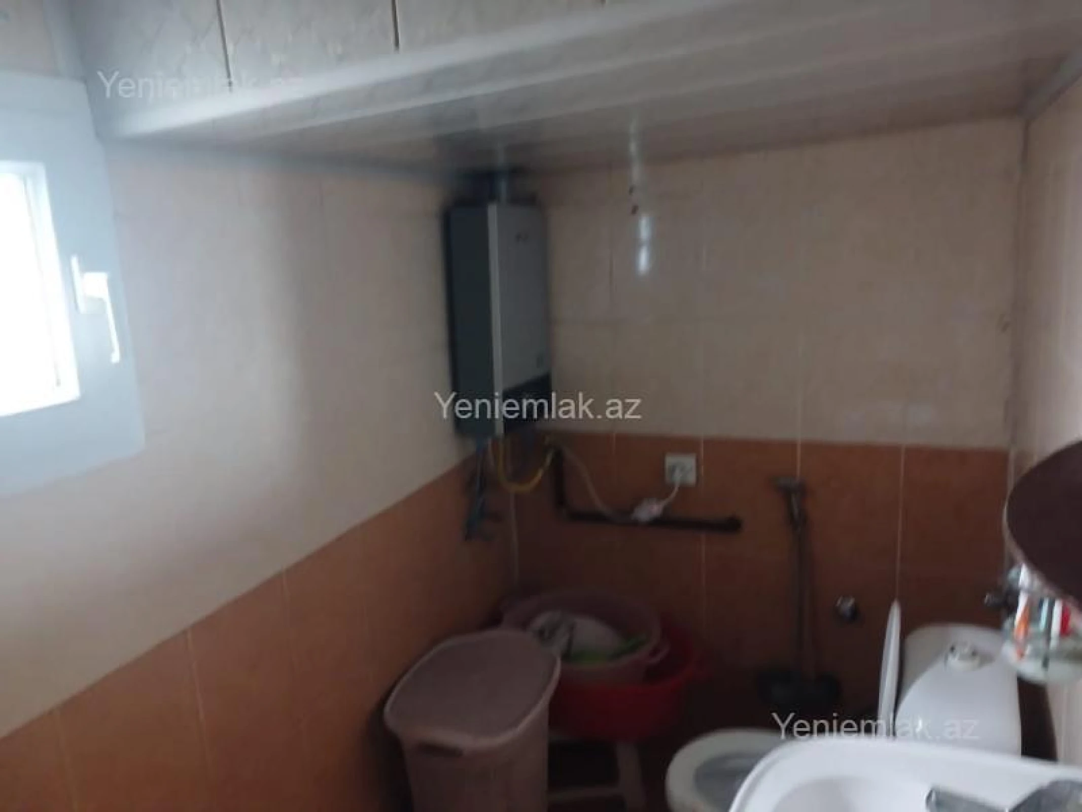 Satılır 5 otaqlı köhnə tikili 100 m²