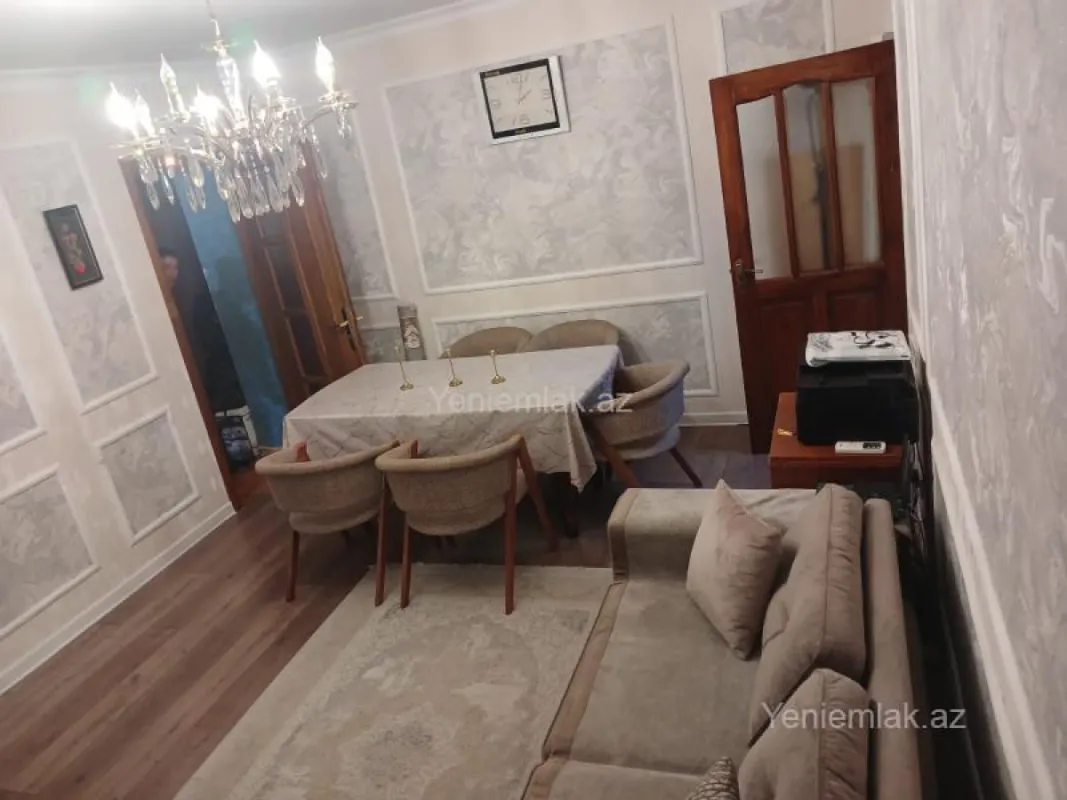 Satılır 5 otaqlı köhnə tikili 100 m²