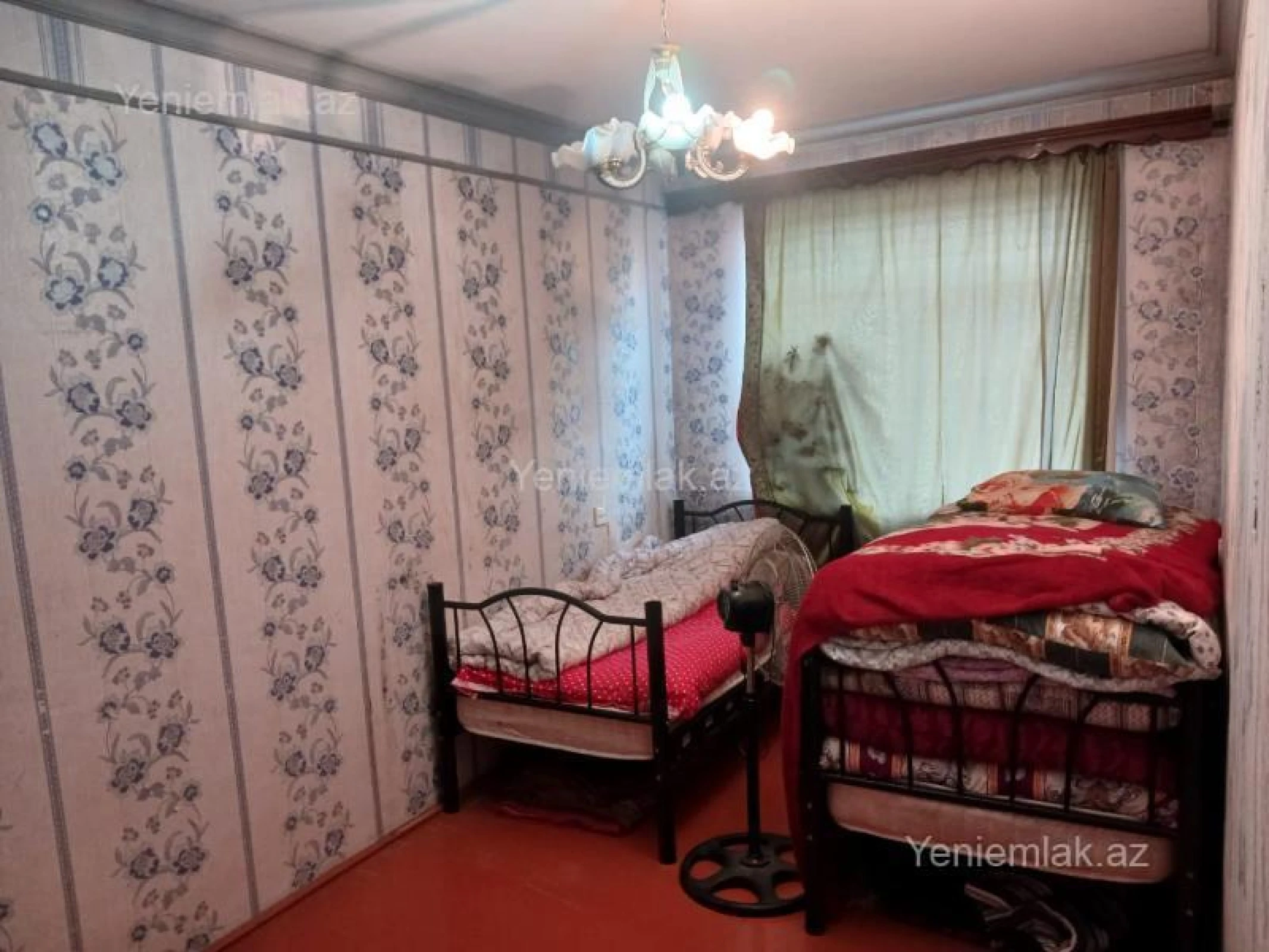 Satılır 5 otaqlı köhnə tikili 100 m²