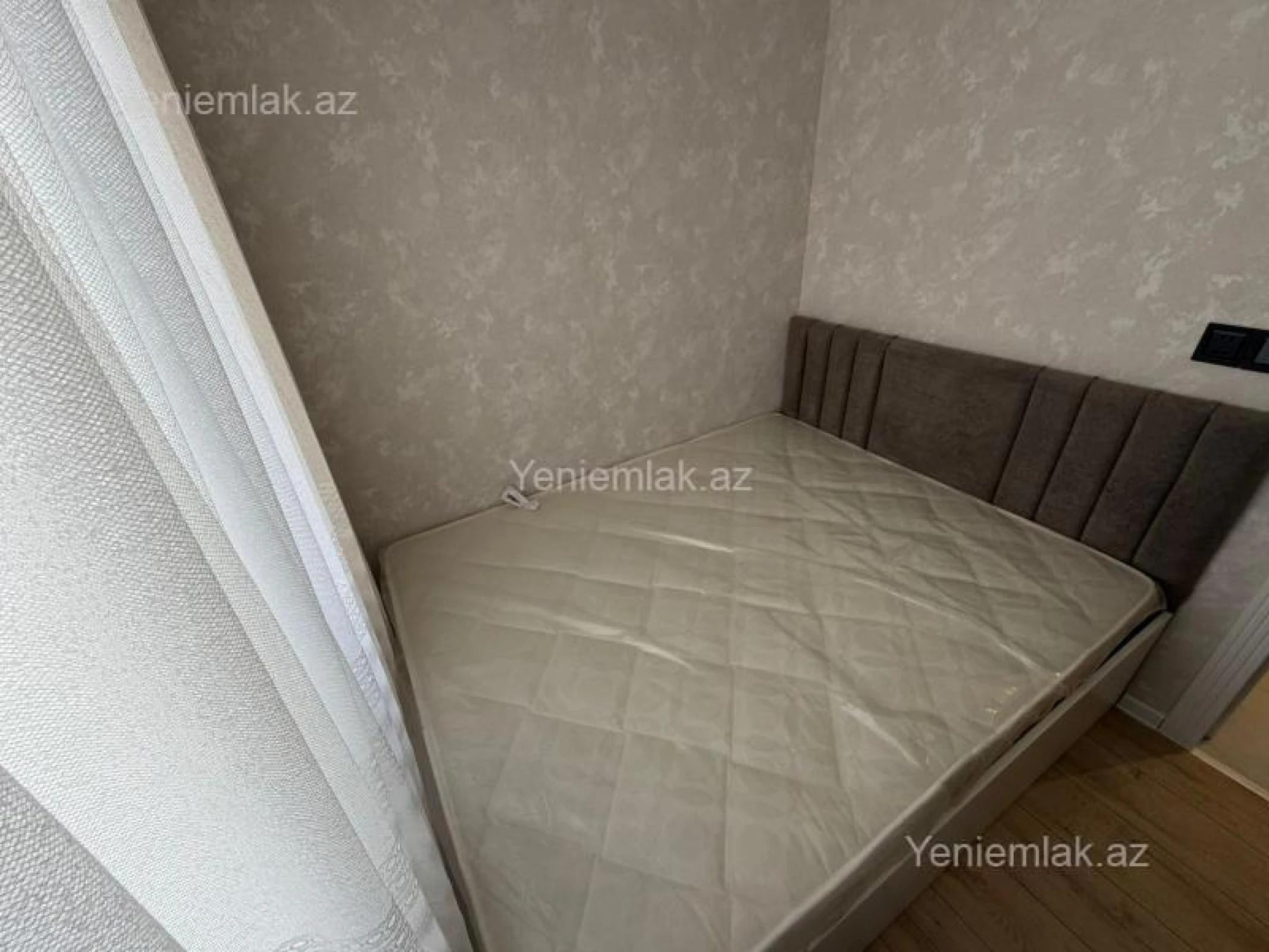 Satılır 3 otaqlı köhnə tikili 40 m²