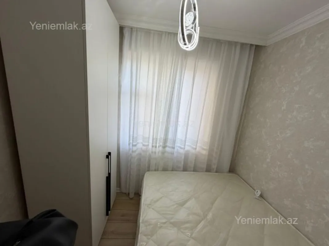 Satılır 3 otaqlı köhnə tikili 40 m²