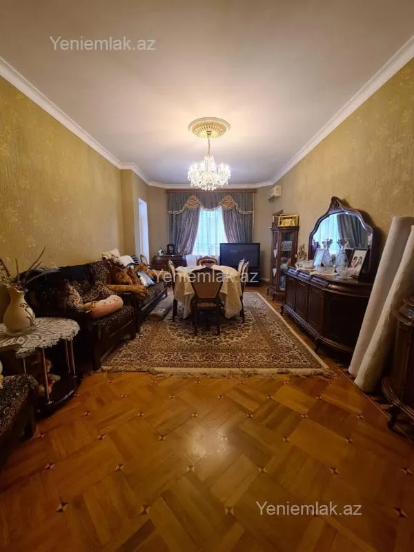 Satılır 3 otaqlı yeni tikili 95 m²