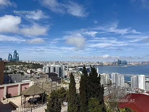 Satılır 9 otaqlı obyekt 800 m²