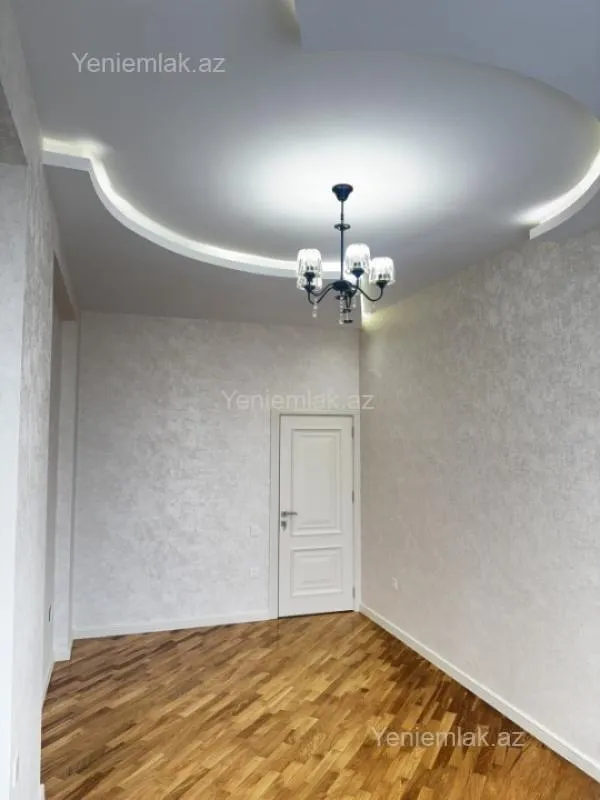 Satılır 4 otaqlı yeni tikili 100 m²