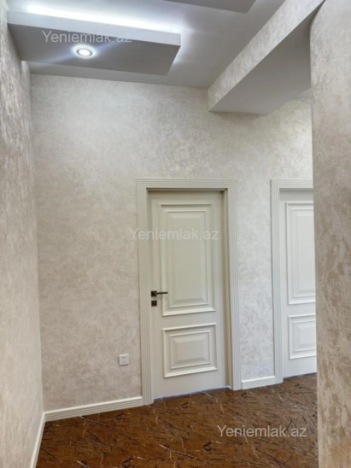 Satılır 4 otaqlı yeni tikili 100 m²