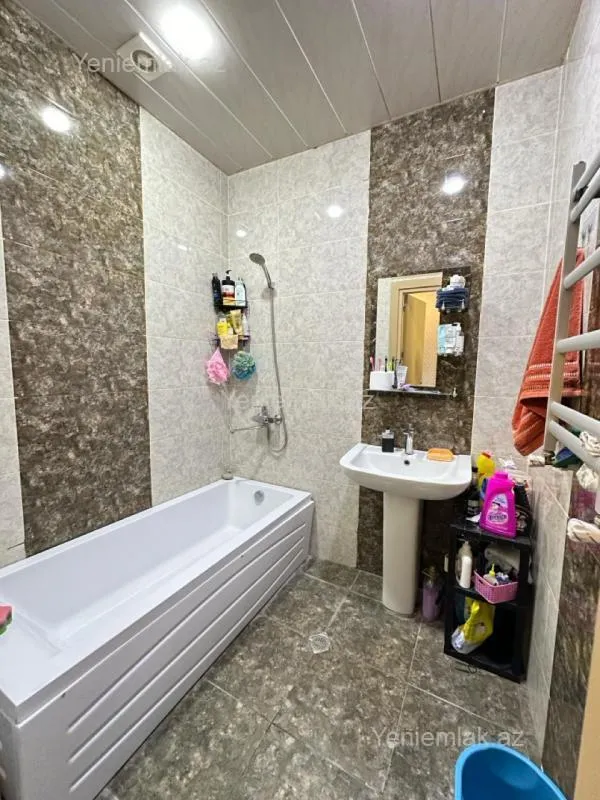 Satılır 2 otaqlı yeni tikili 103 m²