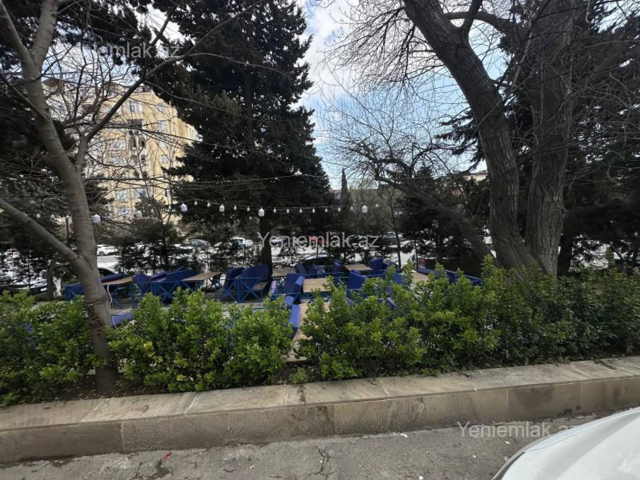 Satılır 8 otaqlı obyekt 400 m²