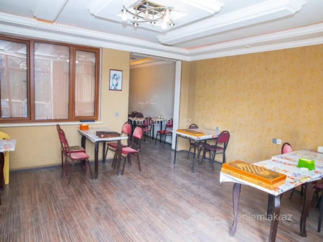 Satılır 8 otaqlı obyekt 400 m²