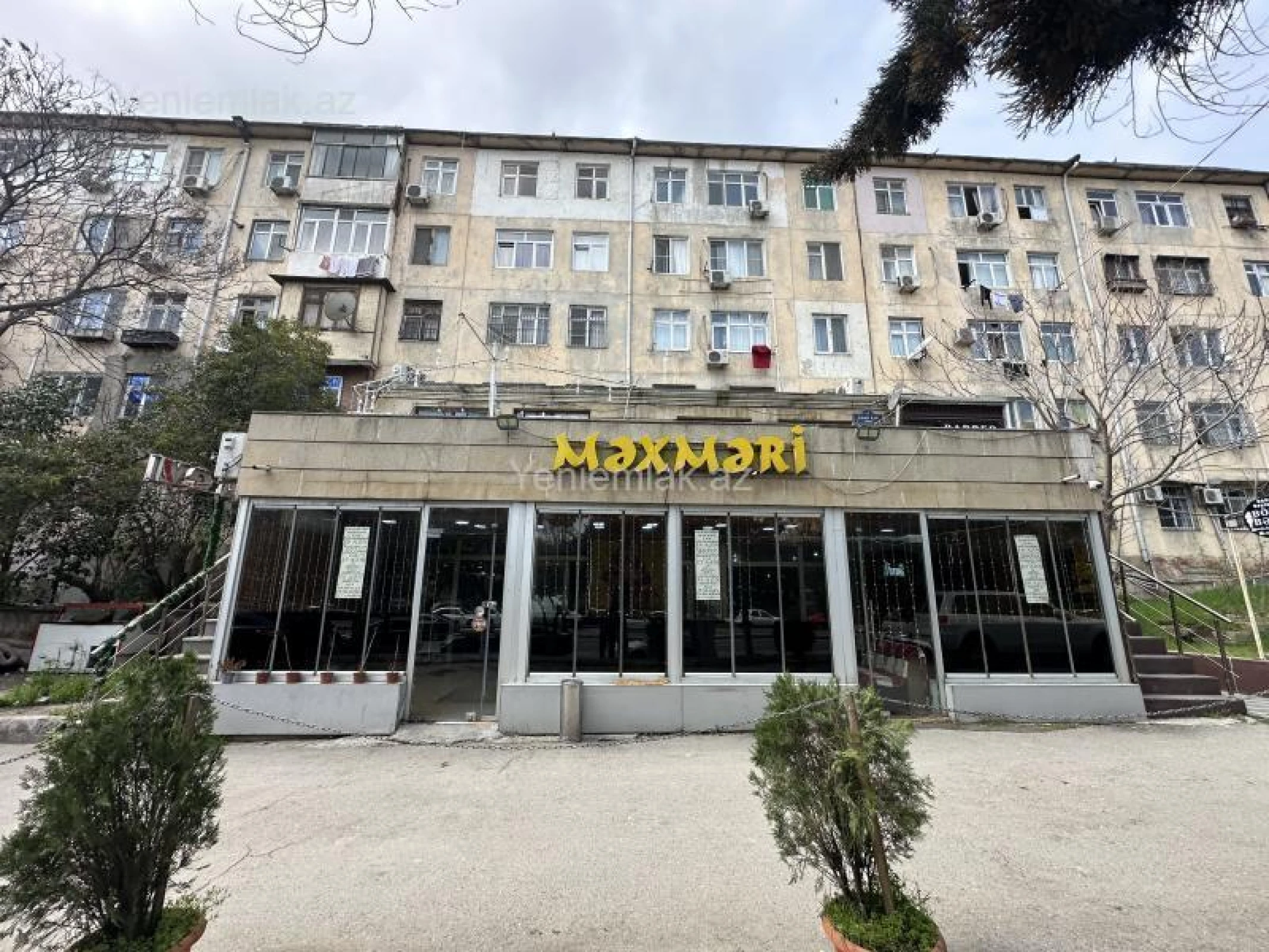 Satılır 8 otaqlı obyekt 400 m²