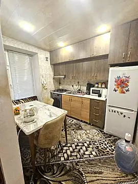 Satılır 3 otaqlı köhnə tikili 90 m²