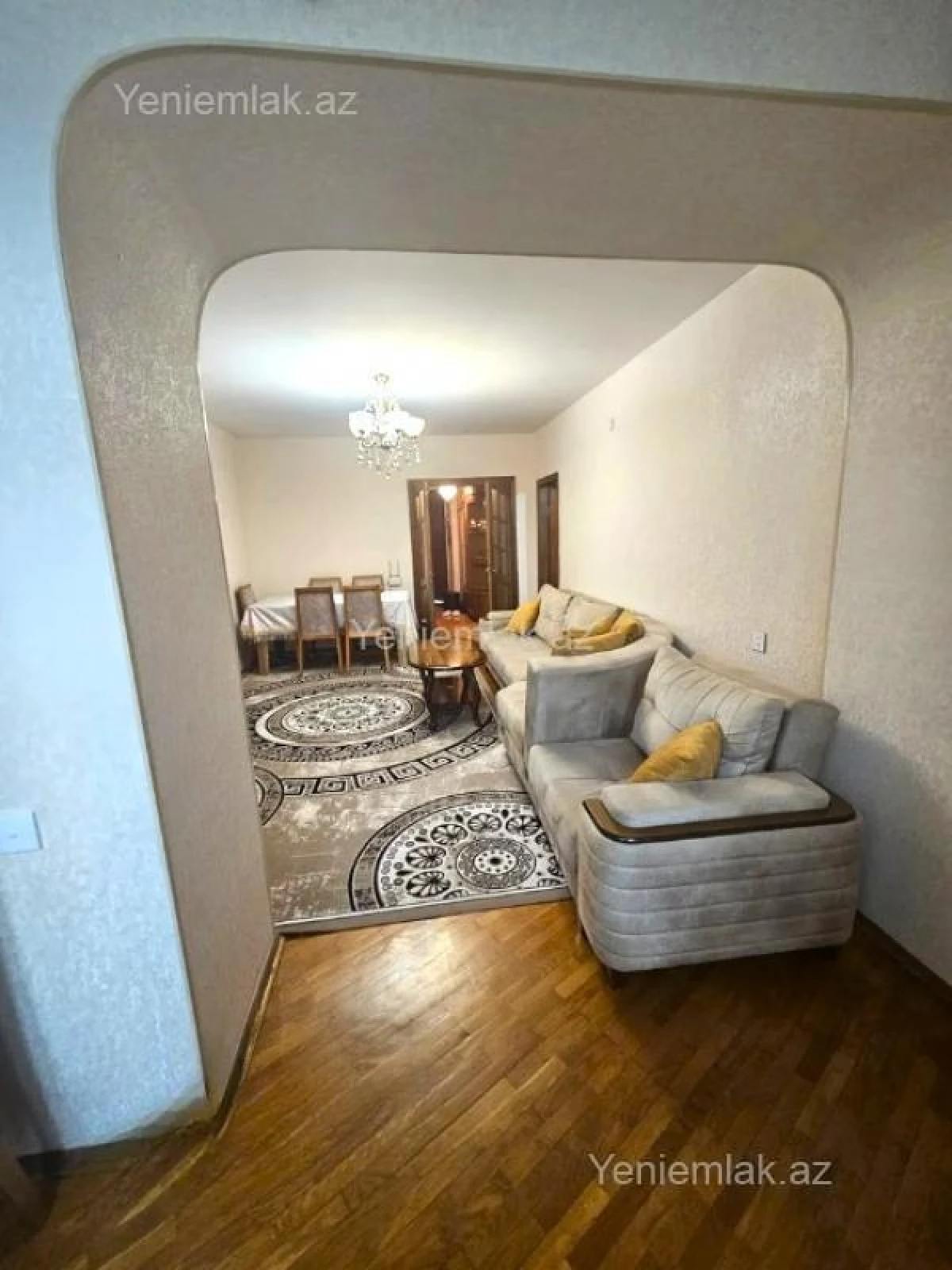 Satılır 3 otaqlı köhnə tikili 90 m²