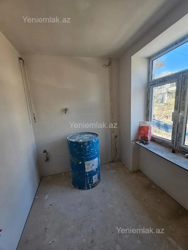 Satılır 2 otaqlı köhnə tikili 35 m²
