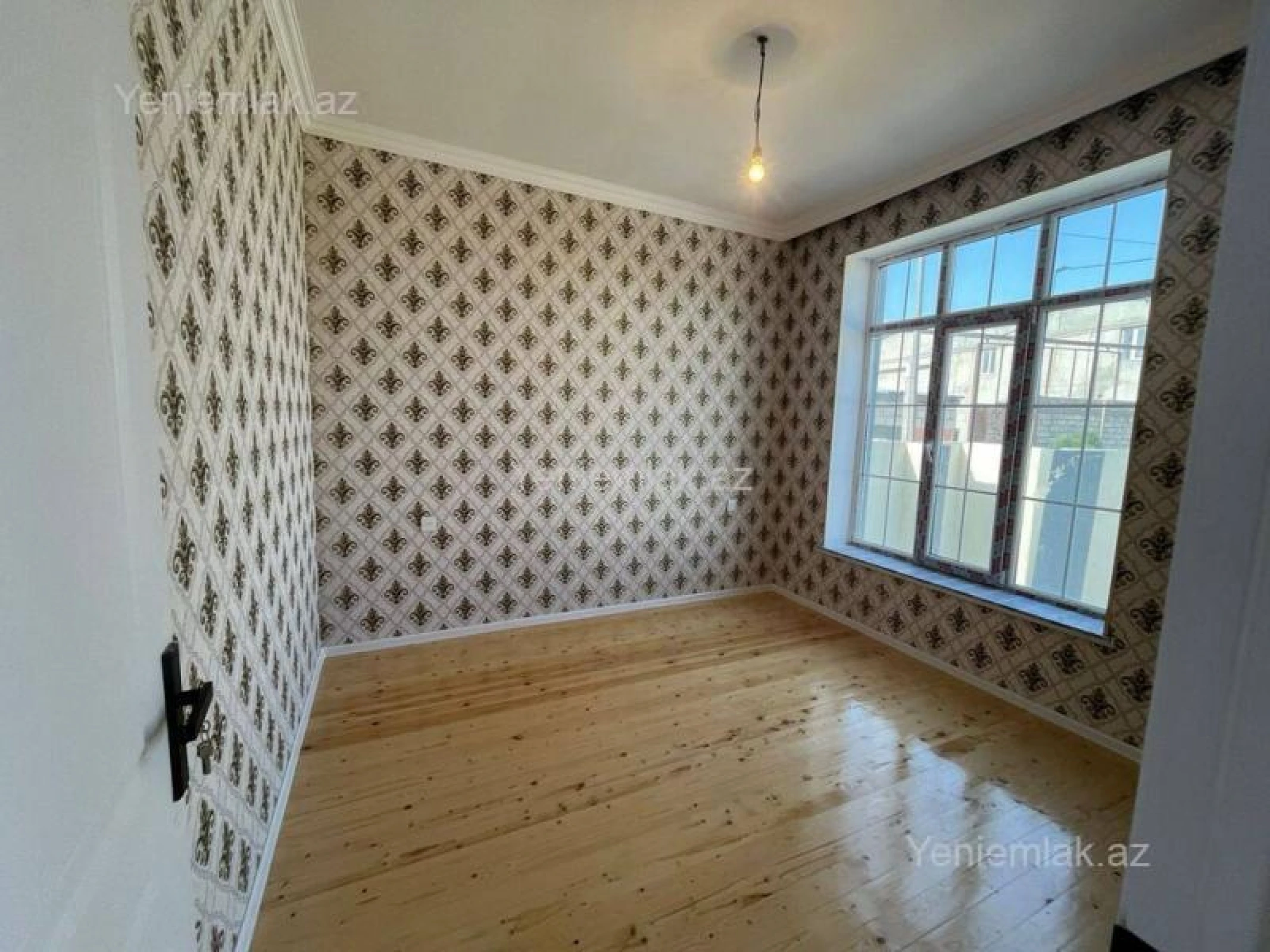 Satılır 2 otaqlı yeni tikili 50 m²