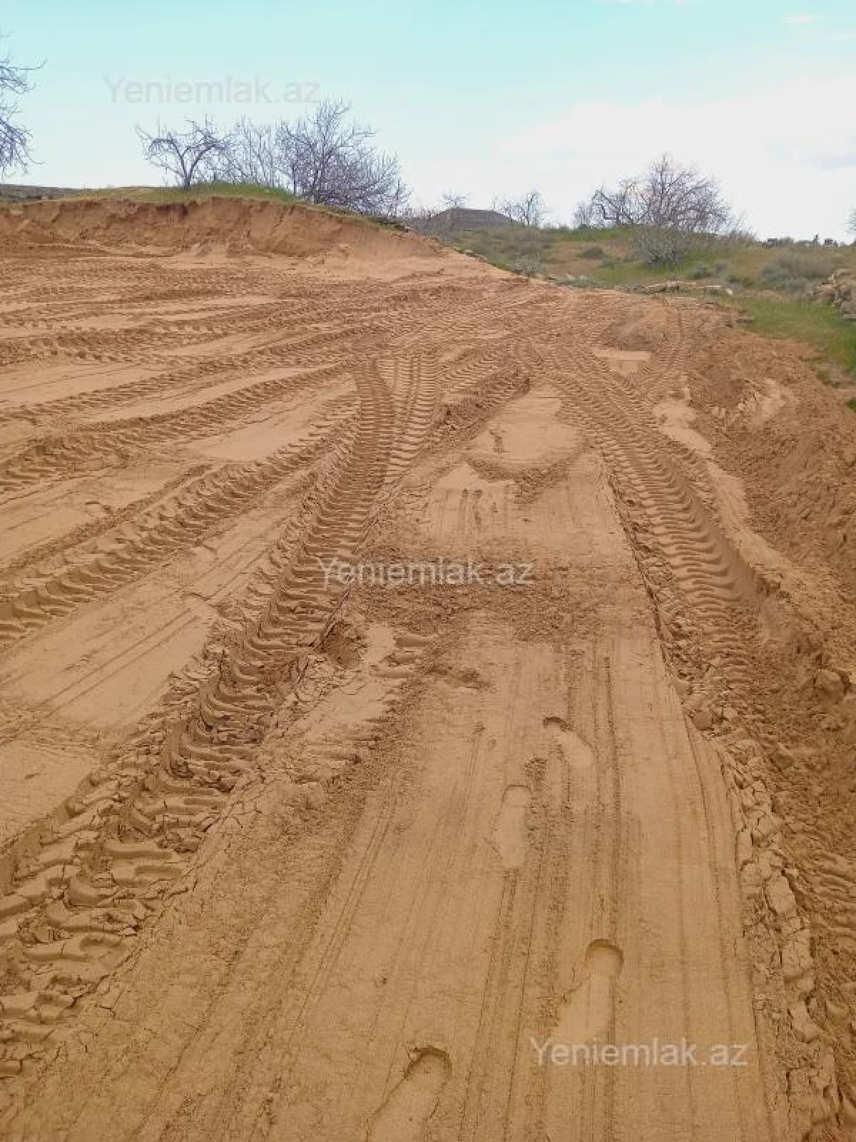 Satılır torpaq sahəsi