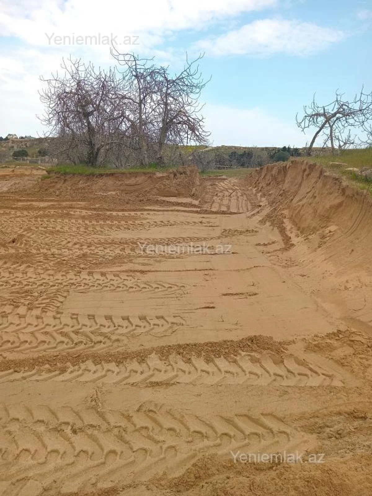 Satılır torpaq sahəsi