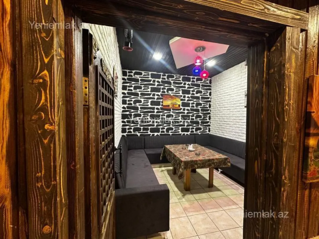 Satılır 8 otaqlı obyekt 207 m²