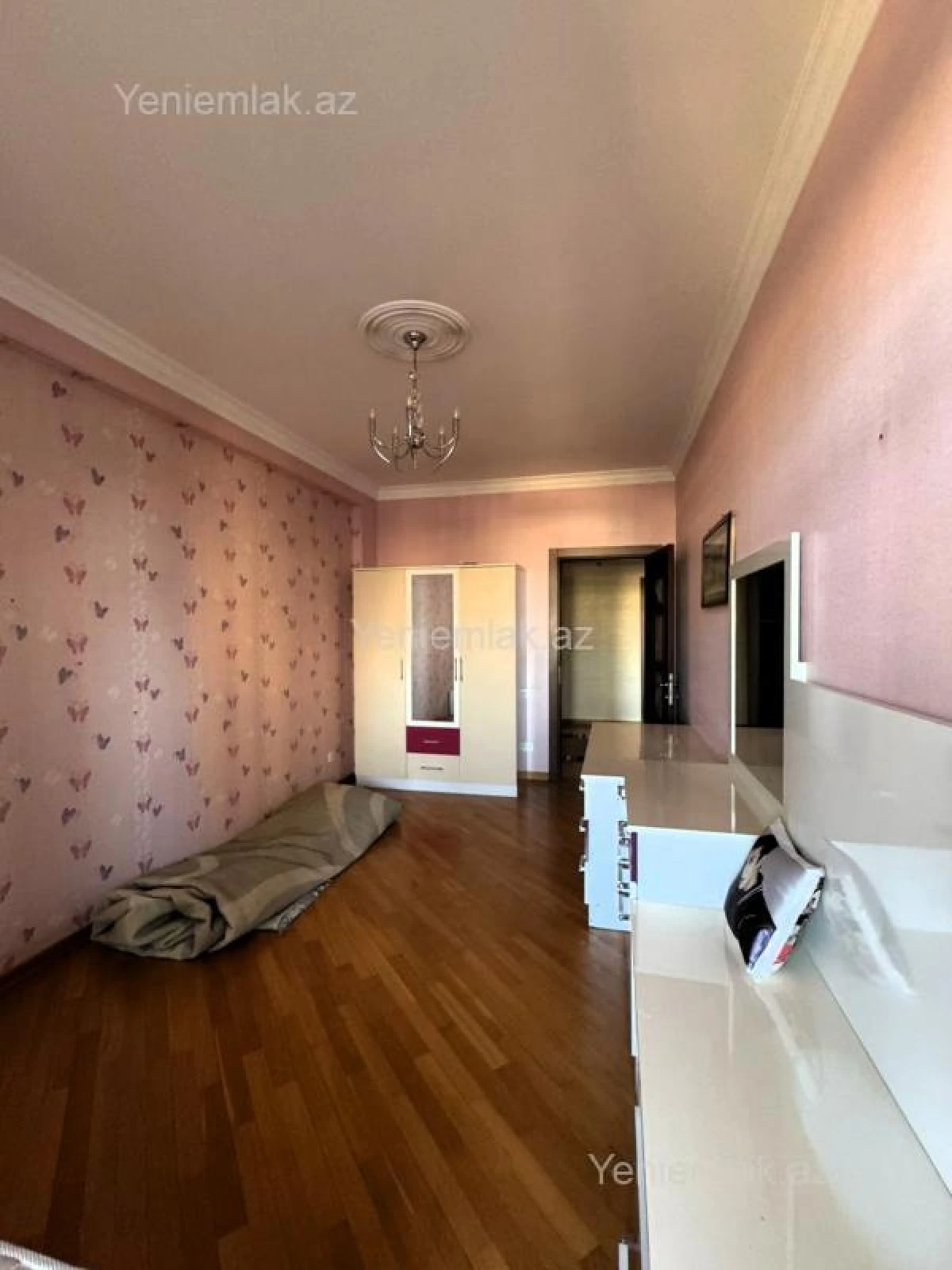 Satılır 4 otaqlı yeni tikili 172 m²