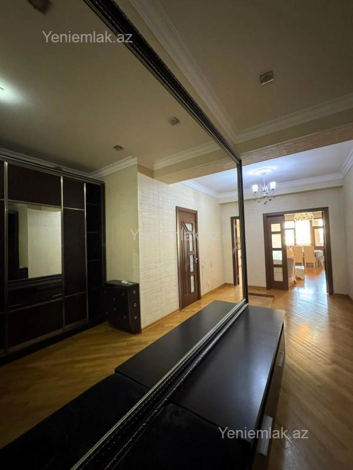 Satılır 4 otaqlı yeni tikili 172 m²