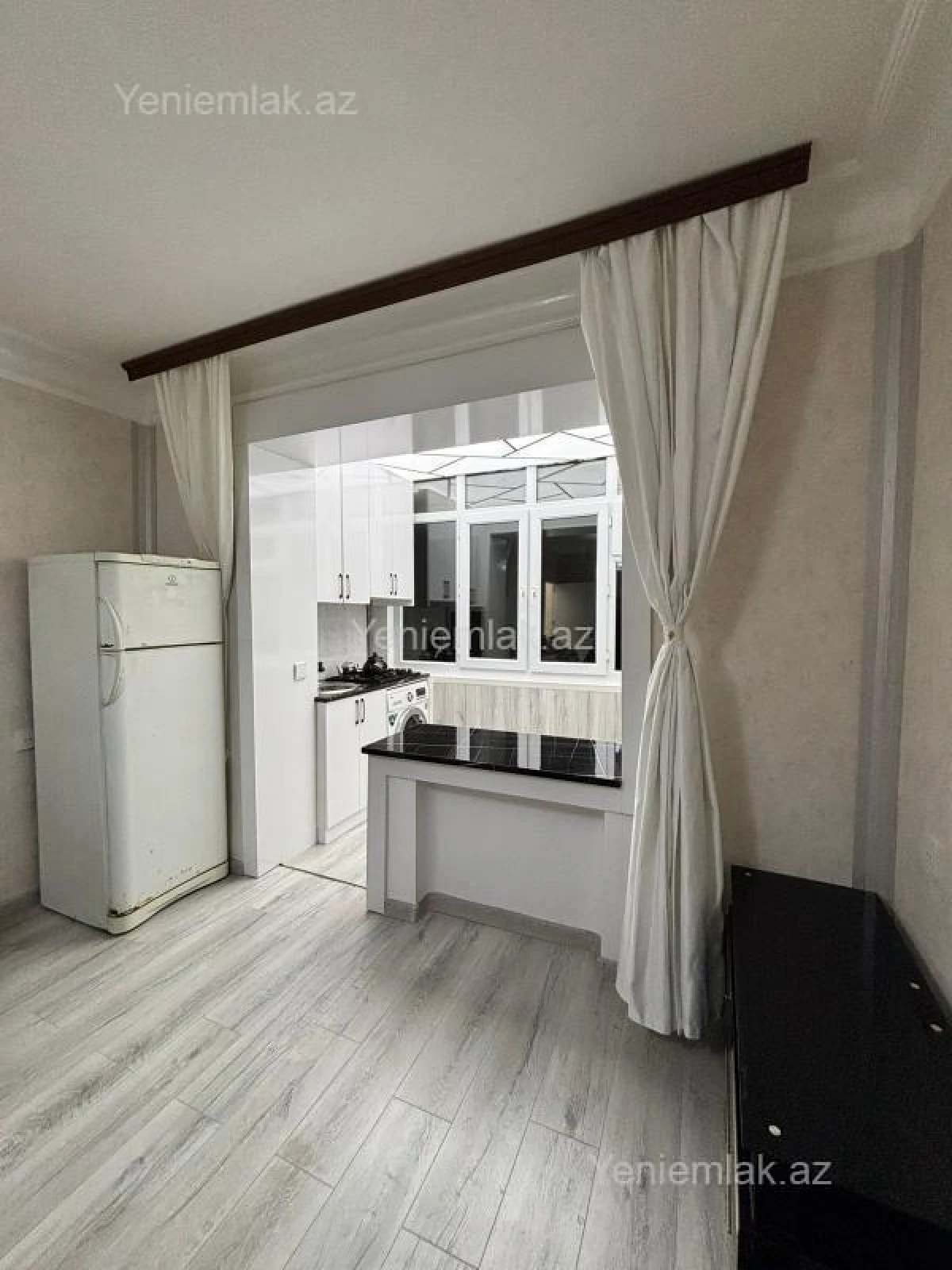 Satılır 2 otaqlı köhnə tikili 36 m²