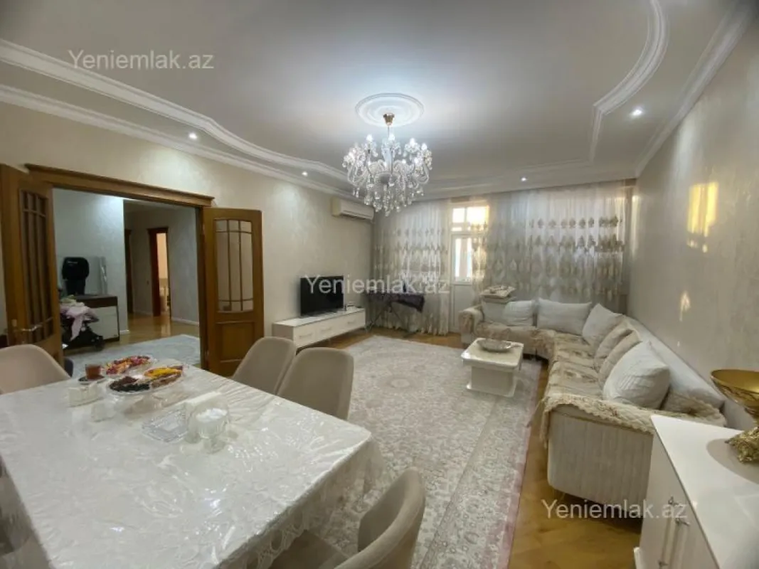 Satılır 3 otaqlı yeni tikili 125 m²