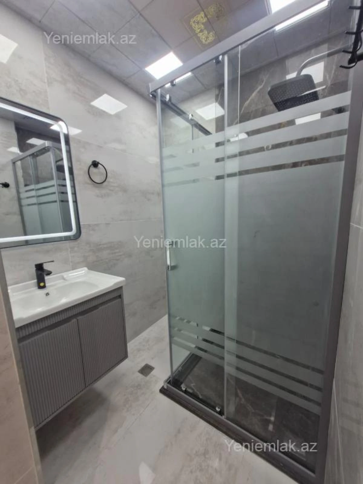 Satılır 4 otaqlı köhnə tikili 90 m²