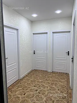 Satılır 4 otaqlı köhnə tikili 100 m²