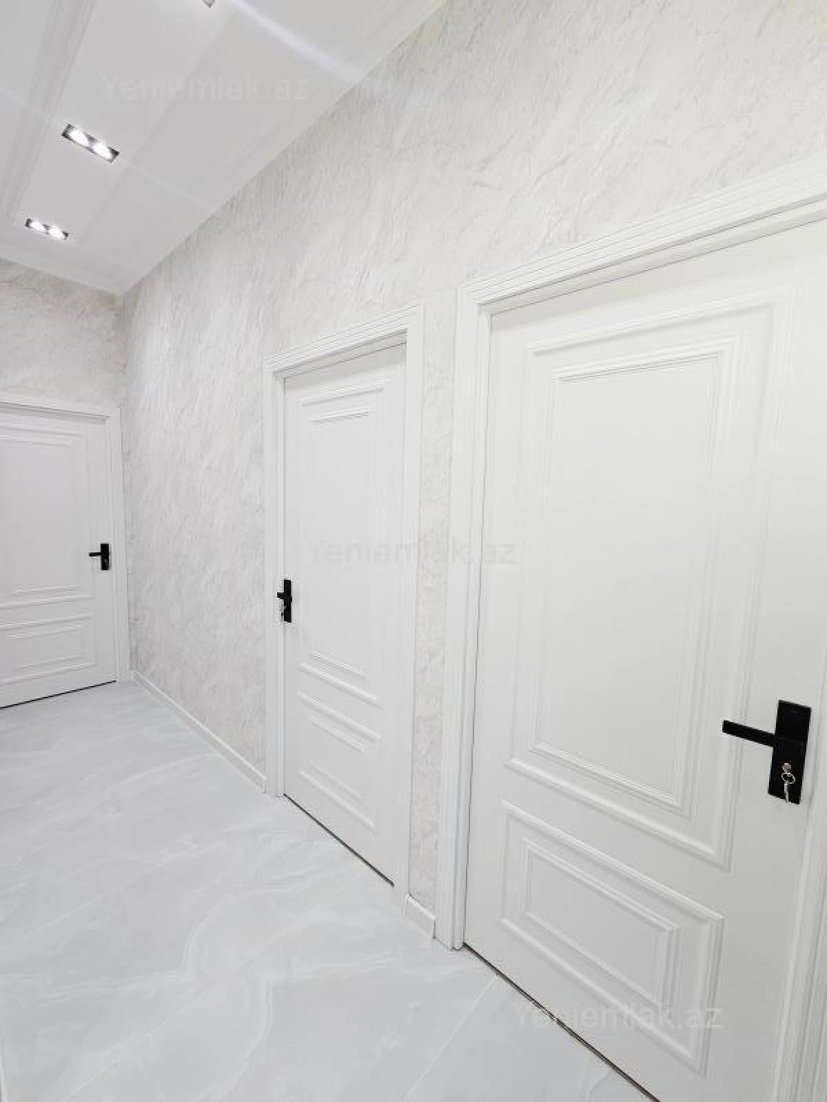Satılır 3 otaqlı yeni tikili 90 m²