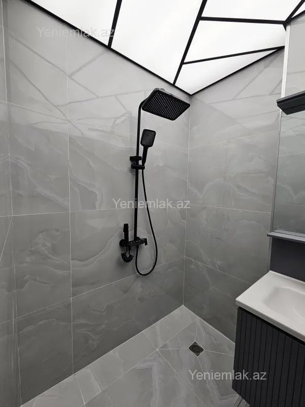 Satılır 3 otaqlı yeni tikili 90 m²