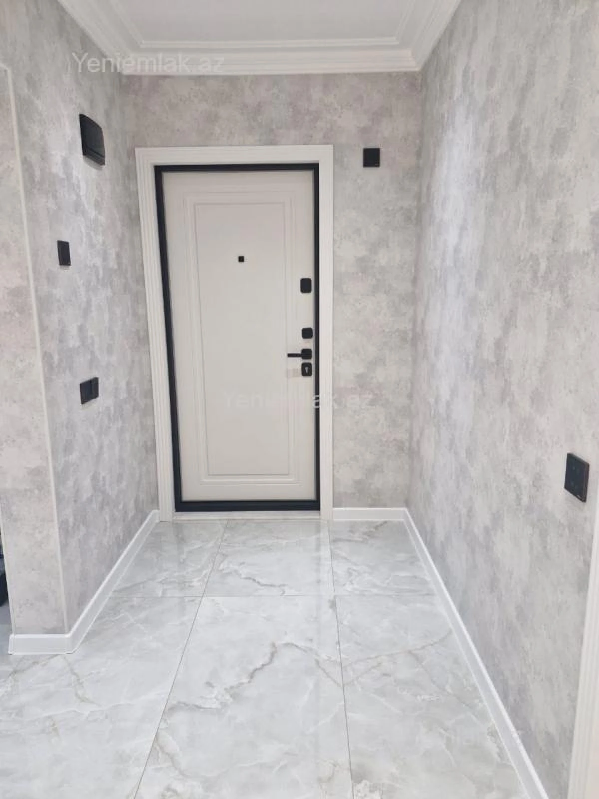 Satılır 4 otaqlı köhnə tikili 90 m²