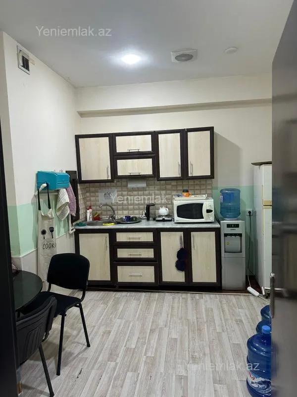 Satılır 10 otaqlı obyekt 400 m²