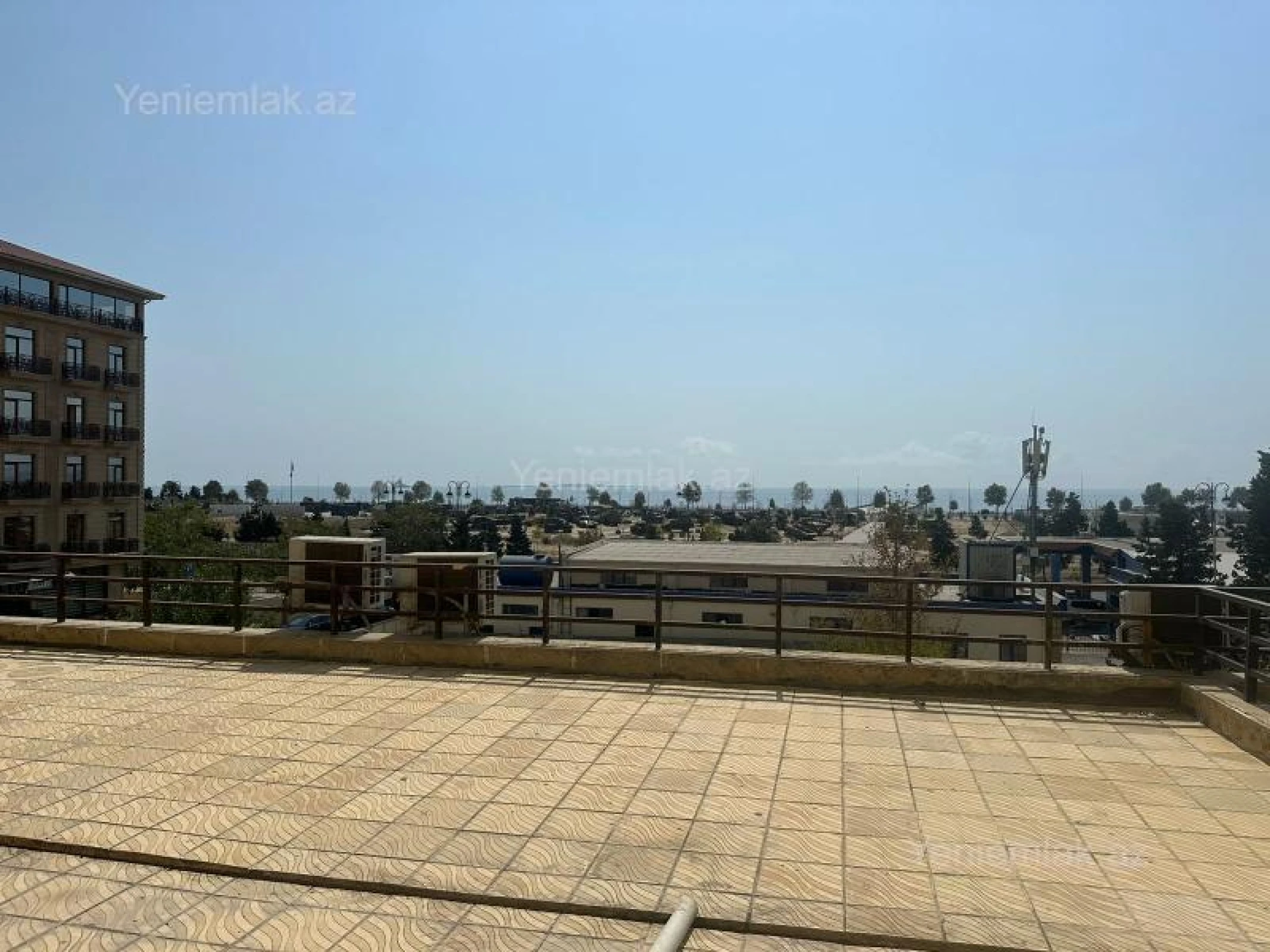 Satılır 10 otaqlı obyekt 400 m²