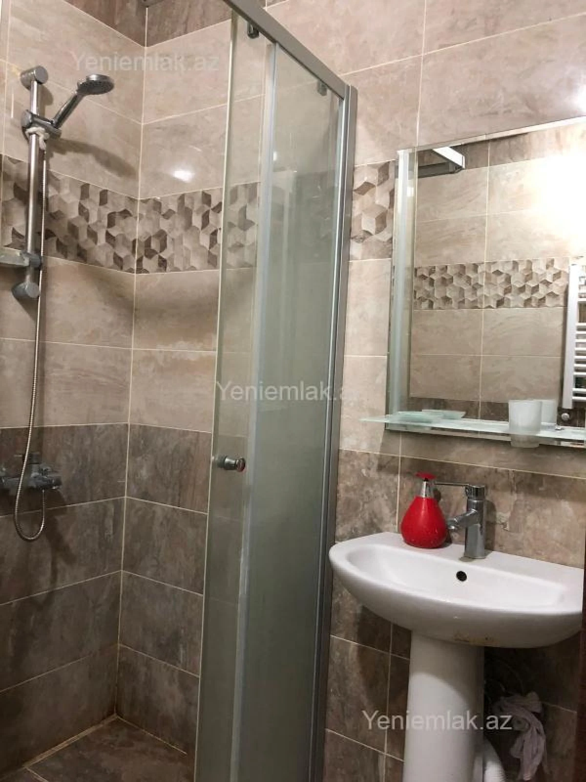 Satılır 1 otaqlı yeni tikili 42 m²