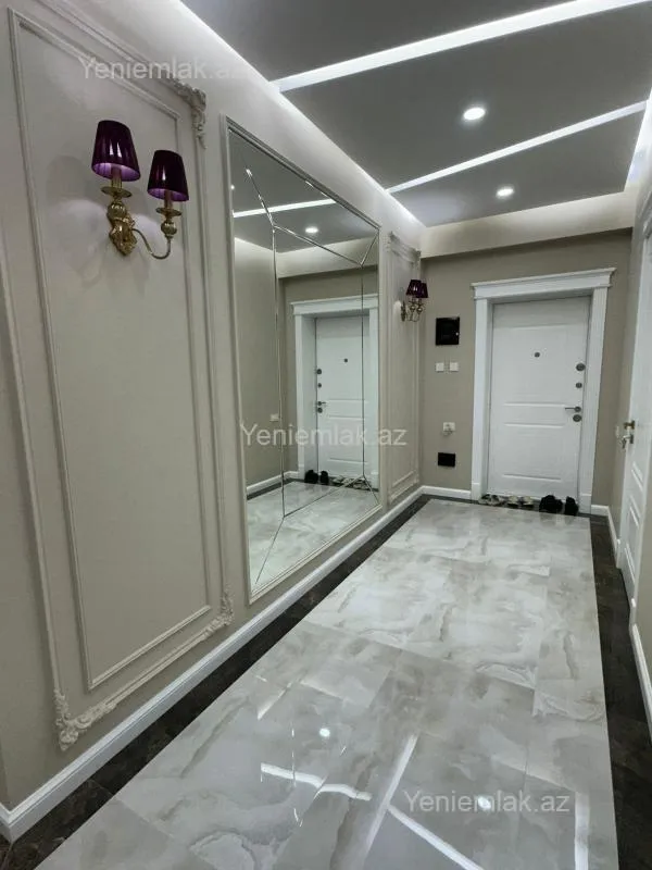 Satılır 3 otaqlı yeni tikili 78 m²