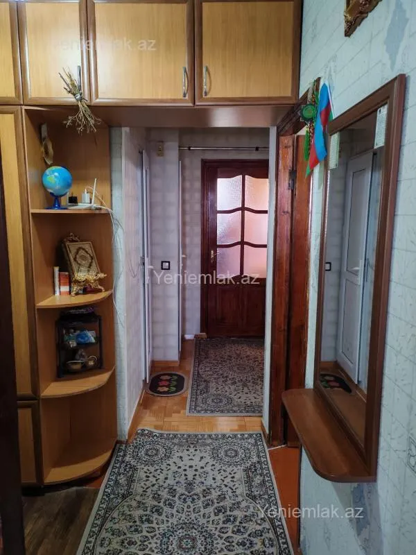 Satılır 2 otaqlı köhnə tikili 56 m²