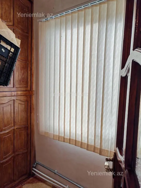 Satılır 2 otaqlı köhnə tikili 56 m²