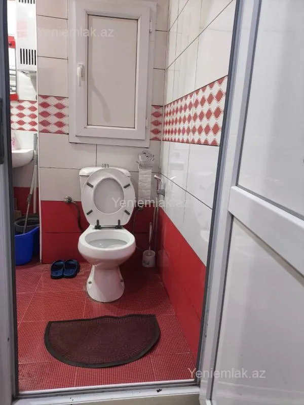 Satılır 2 otaqlı köhnə tikili 55 m²