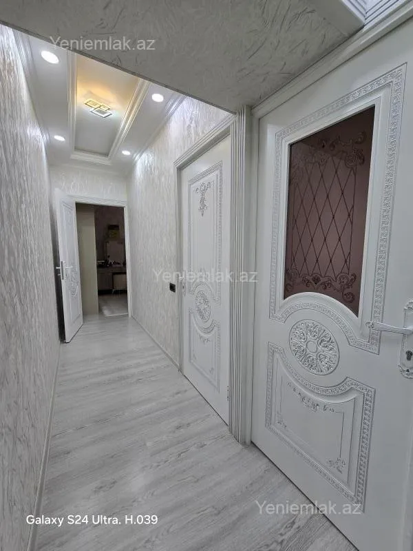 Satılır 4 otaqlı köhnə tikili 85 m²