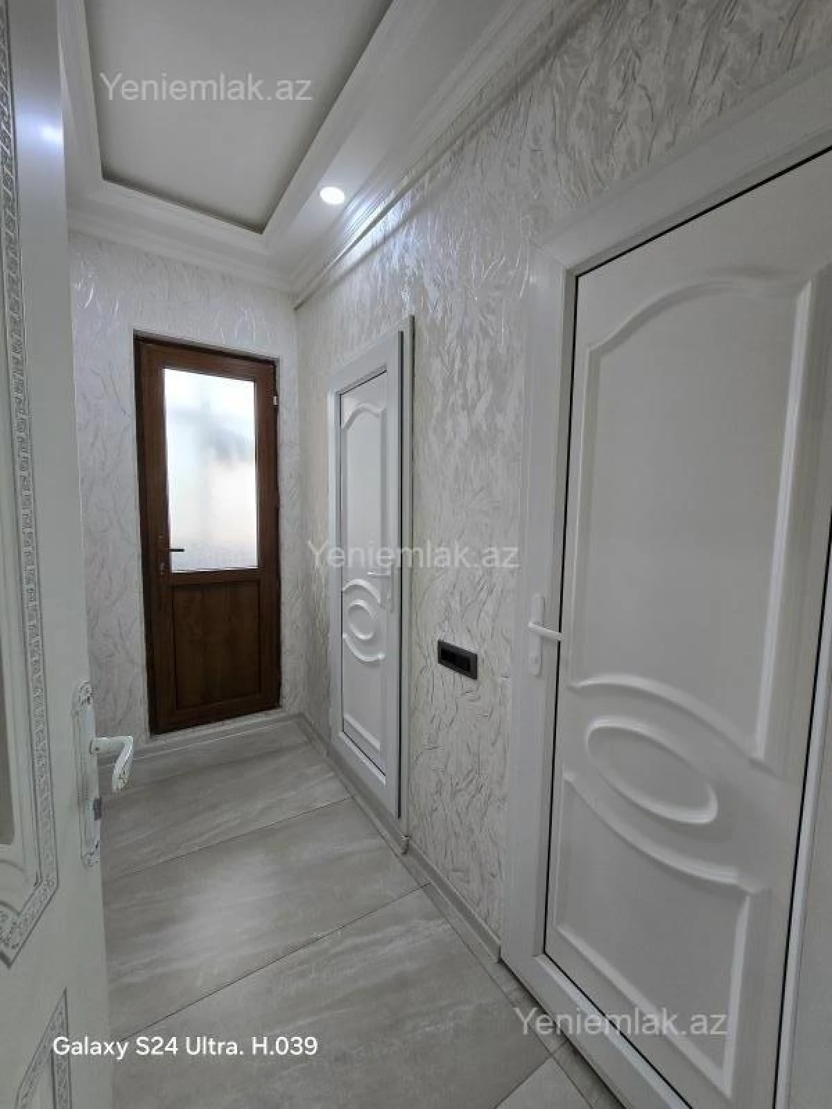 Satılır 4 otaqlı köhnə tikili 85 m²