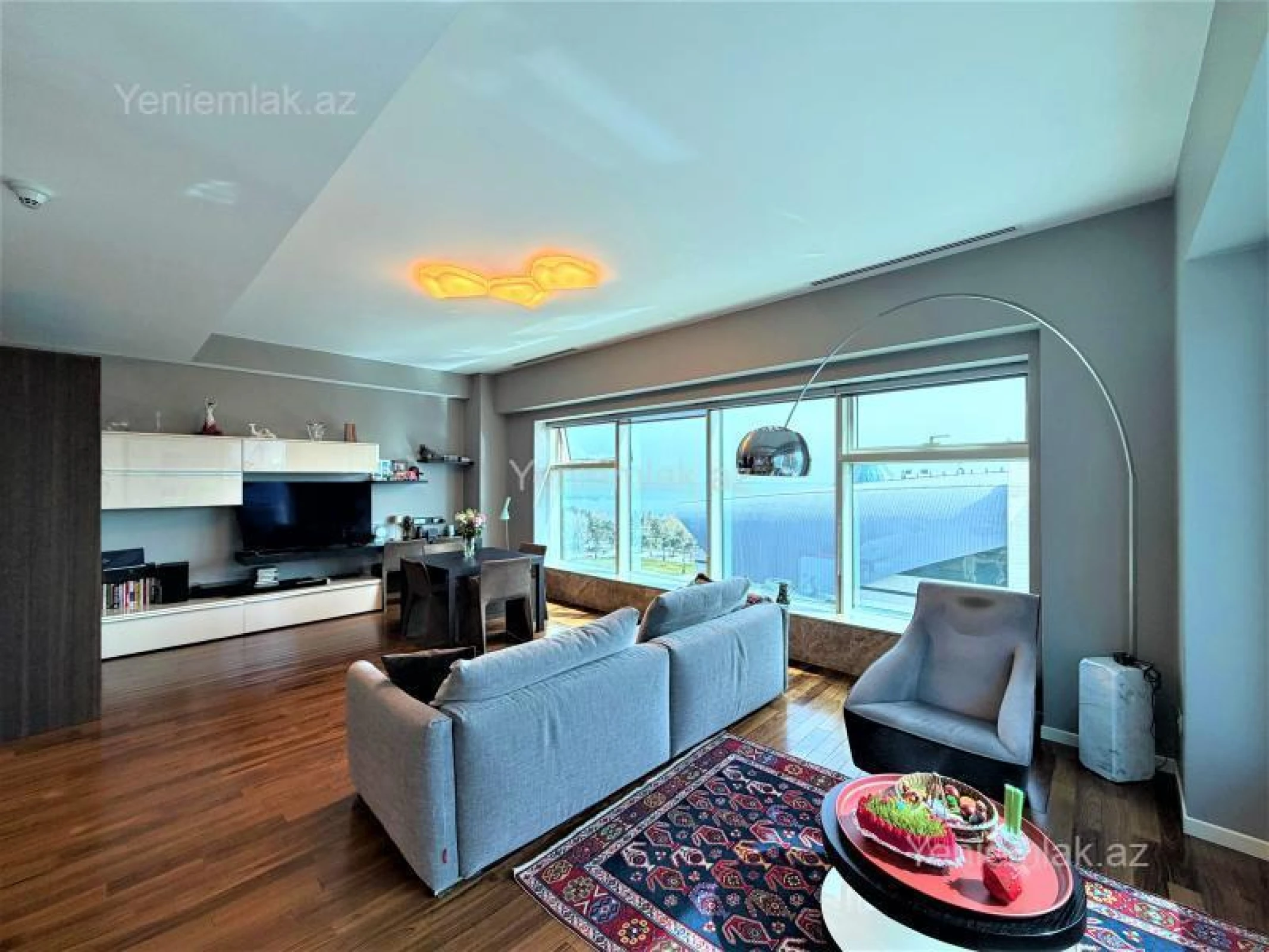 Satılır 2 otaqlı yeni tikili 114 m²