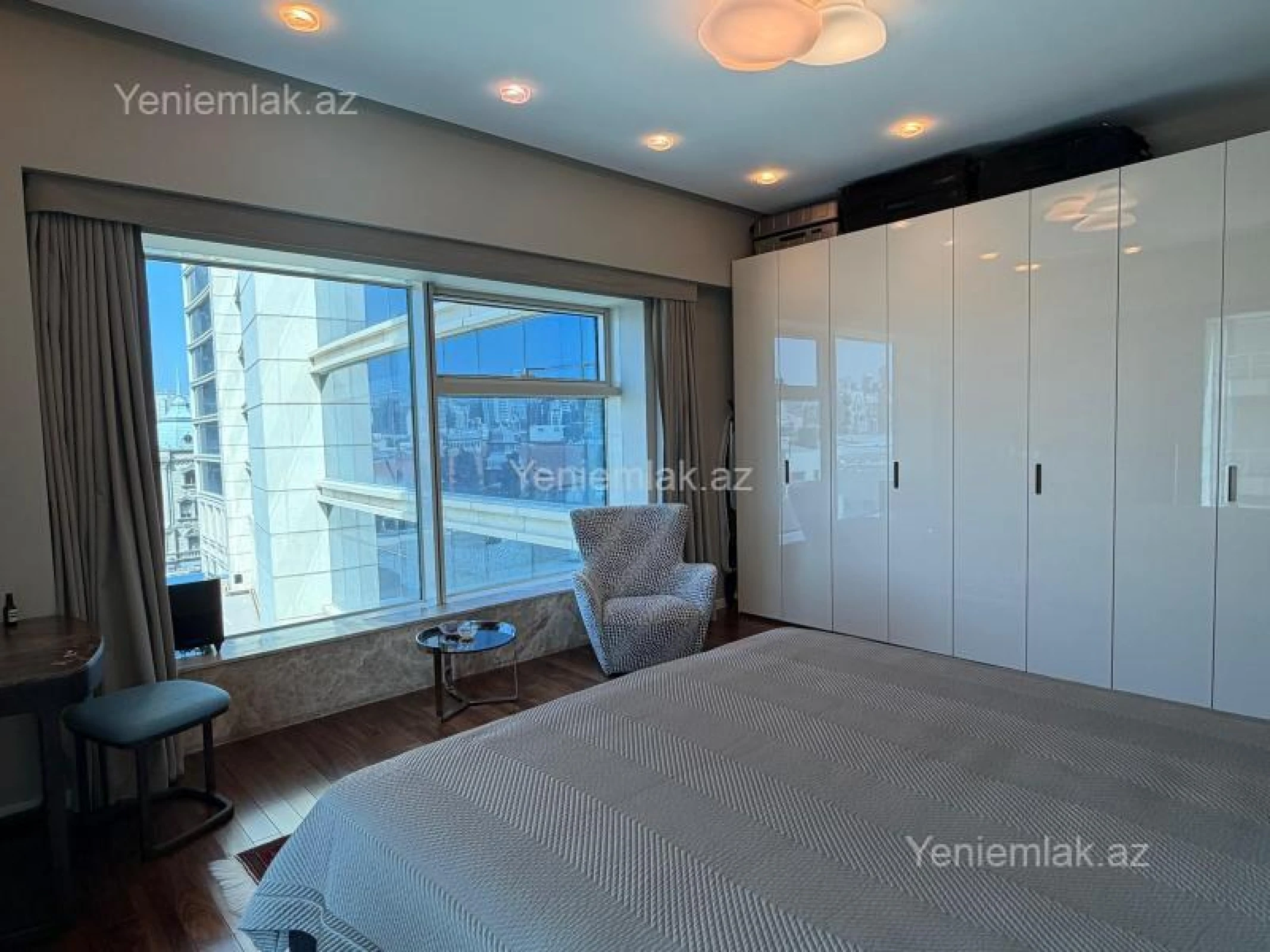 Satılır 2 otaqlı yeni tikili 114 m²