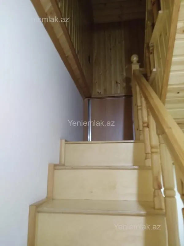 Satılır 4 otaqlı həyət evi 100 m²