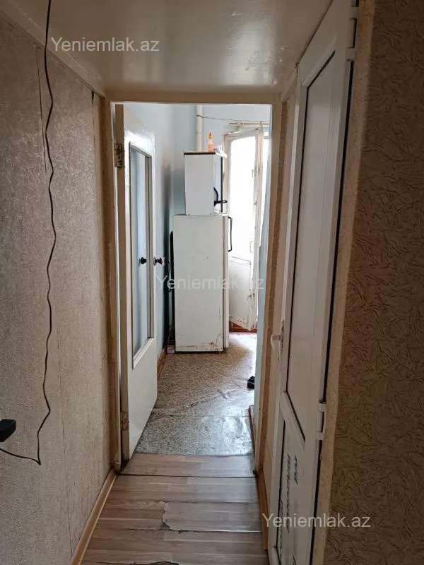 Satılır 1 otaqlı köhnə tikili 40 m²