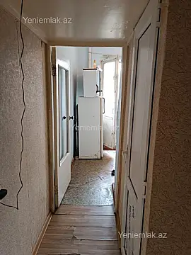 Satılır 1 otaqlı köhnə tikili 40 m²