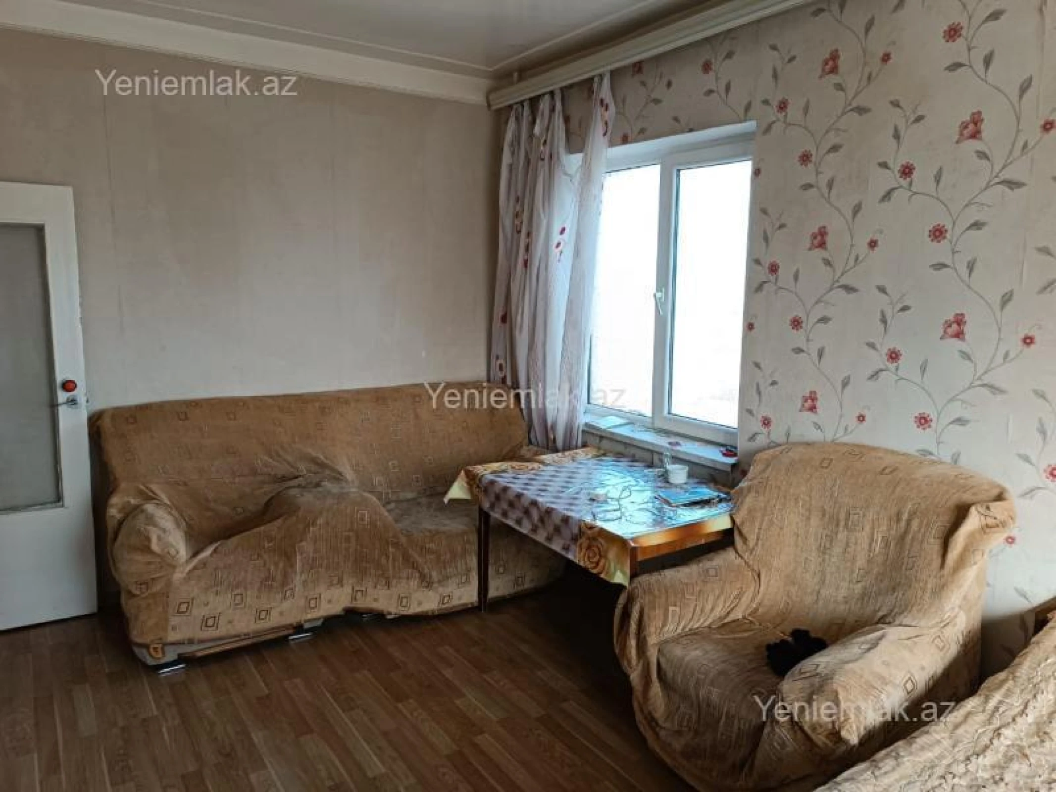 Satılır 1 otaqlı köhnə tikili 40 m²