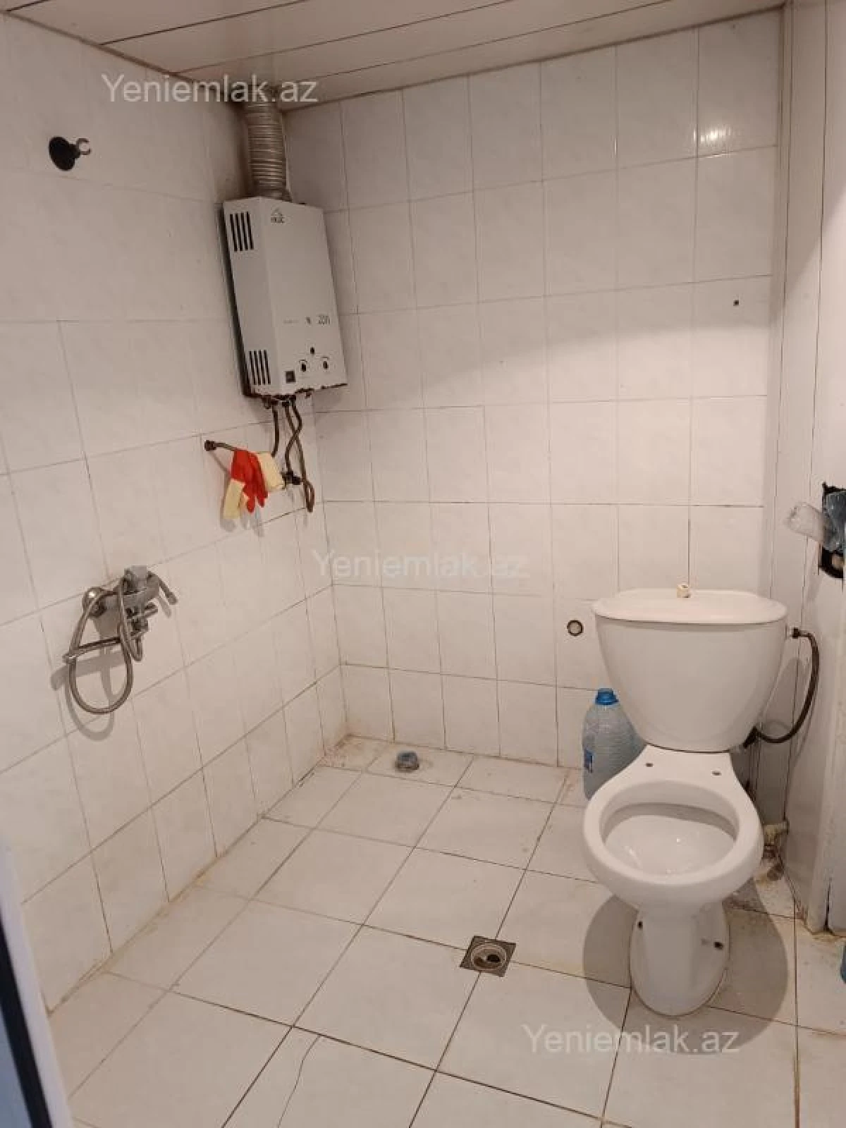 Satılır 1 otaqlı köhnə tikili 40 m²