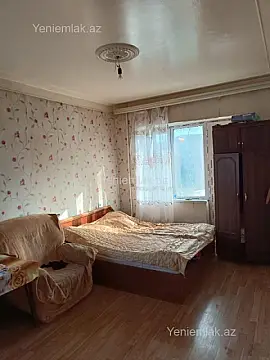Satılır 1 otaqlı köhnə tikili 40 m²